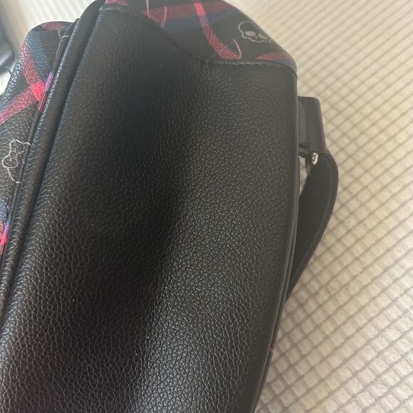 Hot topic Monster High Plaid Chain Mini Backpack Alumni Black Logo - Picture 6 of 6